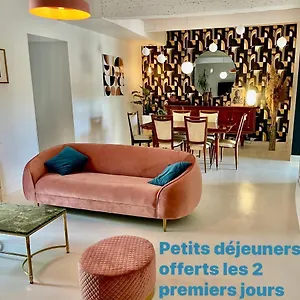 appartement-au-centre-de-la-venise-provencale.fr-provencehotel.com/